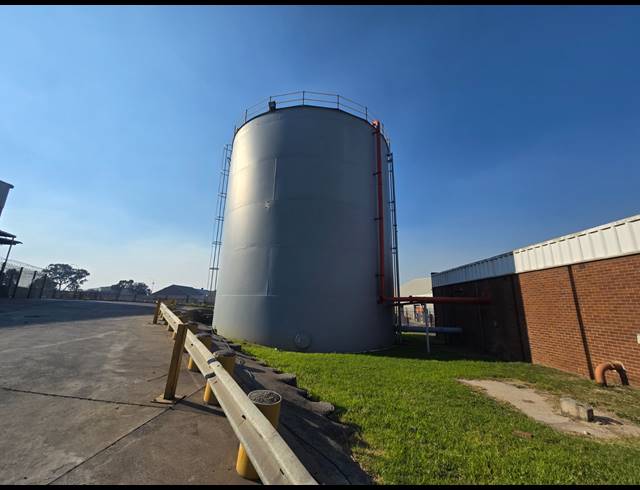 27,810M² WAREHOUSE TO LET IN ELANDSFONTEIN